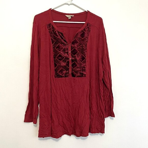 LUCKY BRAND Plus Size Burnout Velvet Bib Henley Top Burgundy Maroon Red Roll Tab - Picture 2 of 14